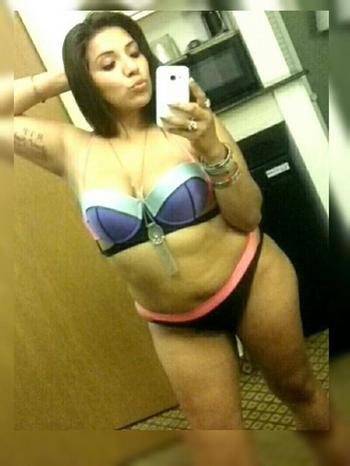 , 25  female escort, Arlington