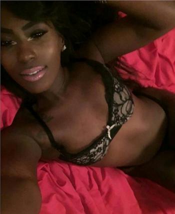 , 24  female escort, Arlington